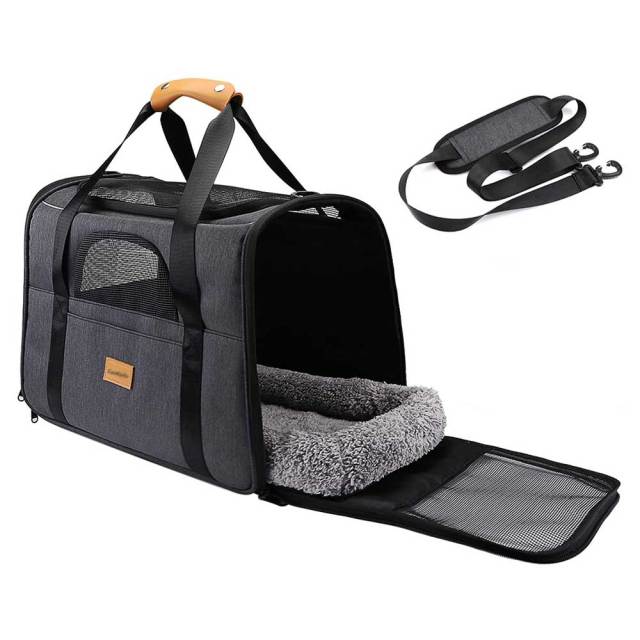 Why the Pet Carrier Soft Foldable Portable Travel Bag is a Must-Have for Pet Owners