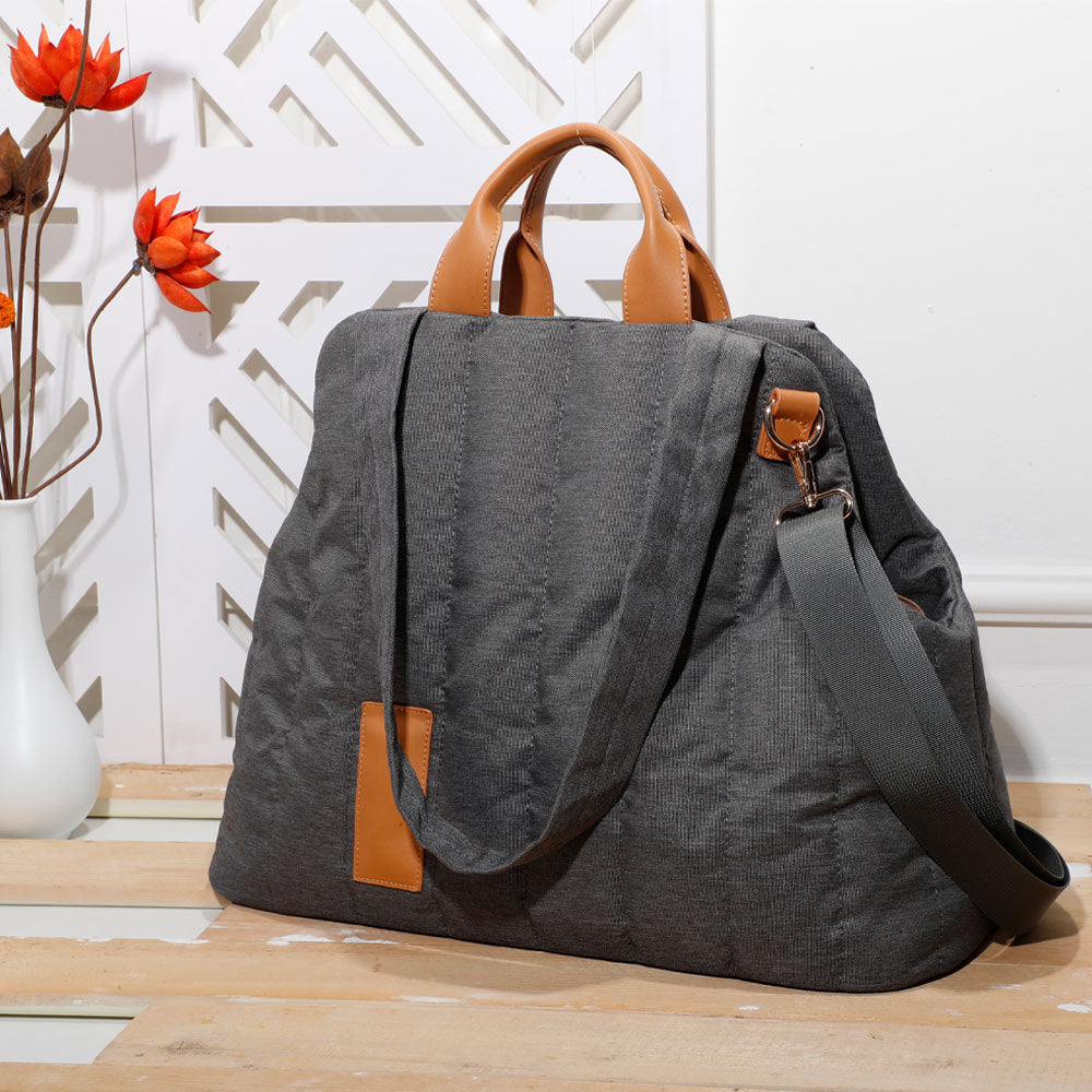 Pet Waterproof Travel Carrier Lightweight Fashion Carry Bag